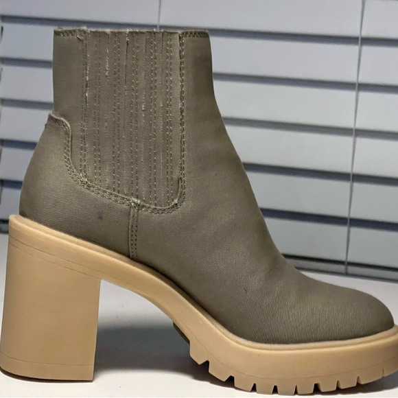 Dole Vita Canvase Sage Bootie Size 8 - Picture 4 of 15